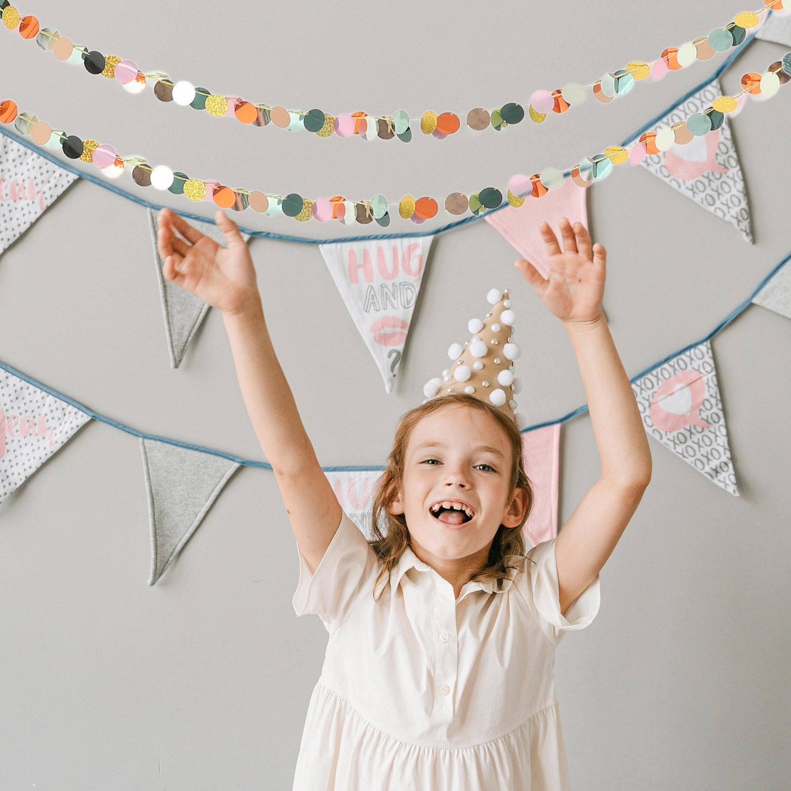 Plastic Round Garland Hanging  - Nursery ulasan dan harga